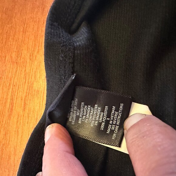 Torrid 1X cami Tank top black knit lace overlay surplice bust adjustable straps - Picture 9 of 9